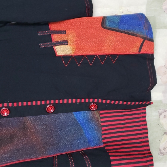 Black & red stretch button front cardigan - Picture 2 of 4